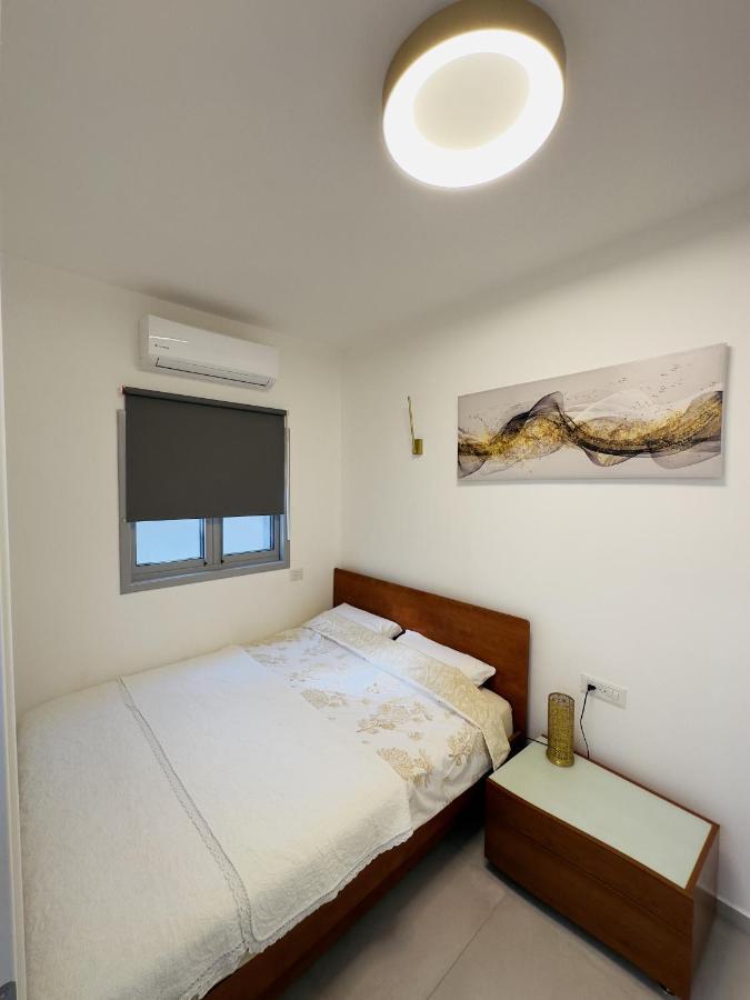 Amazing 2Rooms Apt In Bat Yam - Step By The Beach Exteriör bild