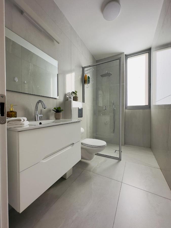 Amazing 2Rooms Apt In Bat Yam - Step By The Beach Exteriör bild